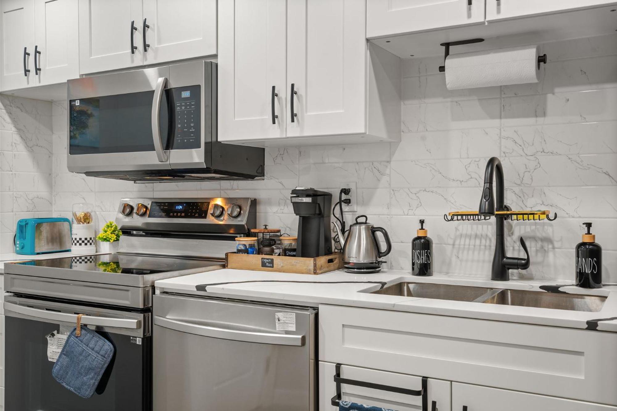 Meriweather - Calgary Breathtaking 1-Bedroom Apartment YYC Exterior foto